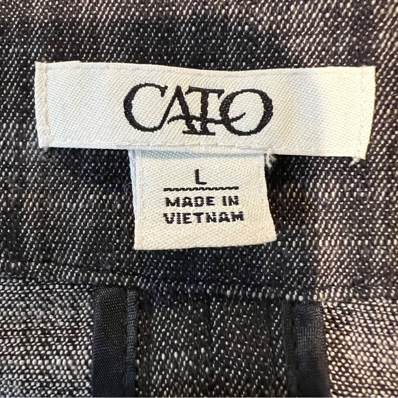 Cato Gray Women's Long Sleeve Button Up Shirt with Beautiful Beading. Size Large - Picture 7 of 8